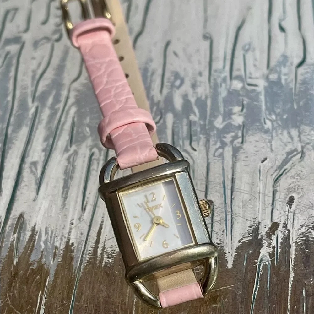NEW BATTERY Y2K Timex Women’s Watch Pink Rose Leather Band Minimalist Gold‎ Tone